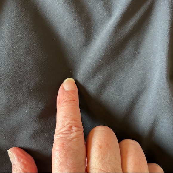 Peter Millar Crown Sport Performance Shorts. Size LT Large Tall. - Picture 9 of 12